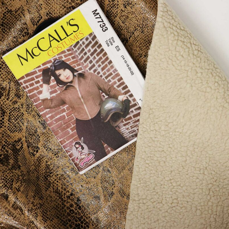 McCalls 7733